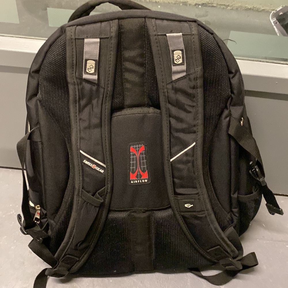 Backpack - Picture 3 of 5